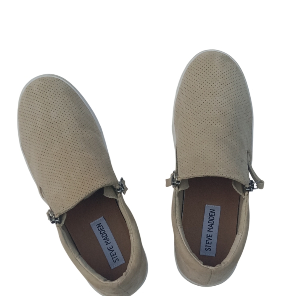 Steve Madden Tan Slip-On Sneakers
